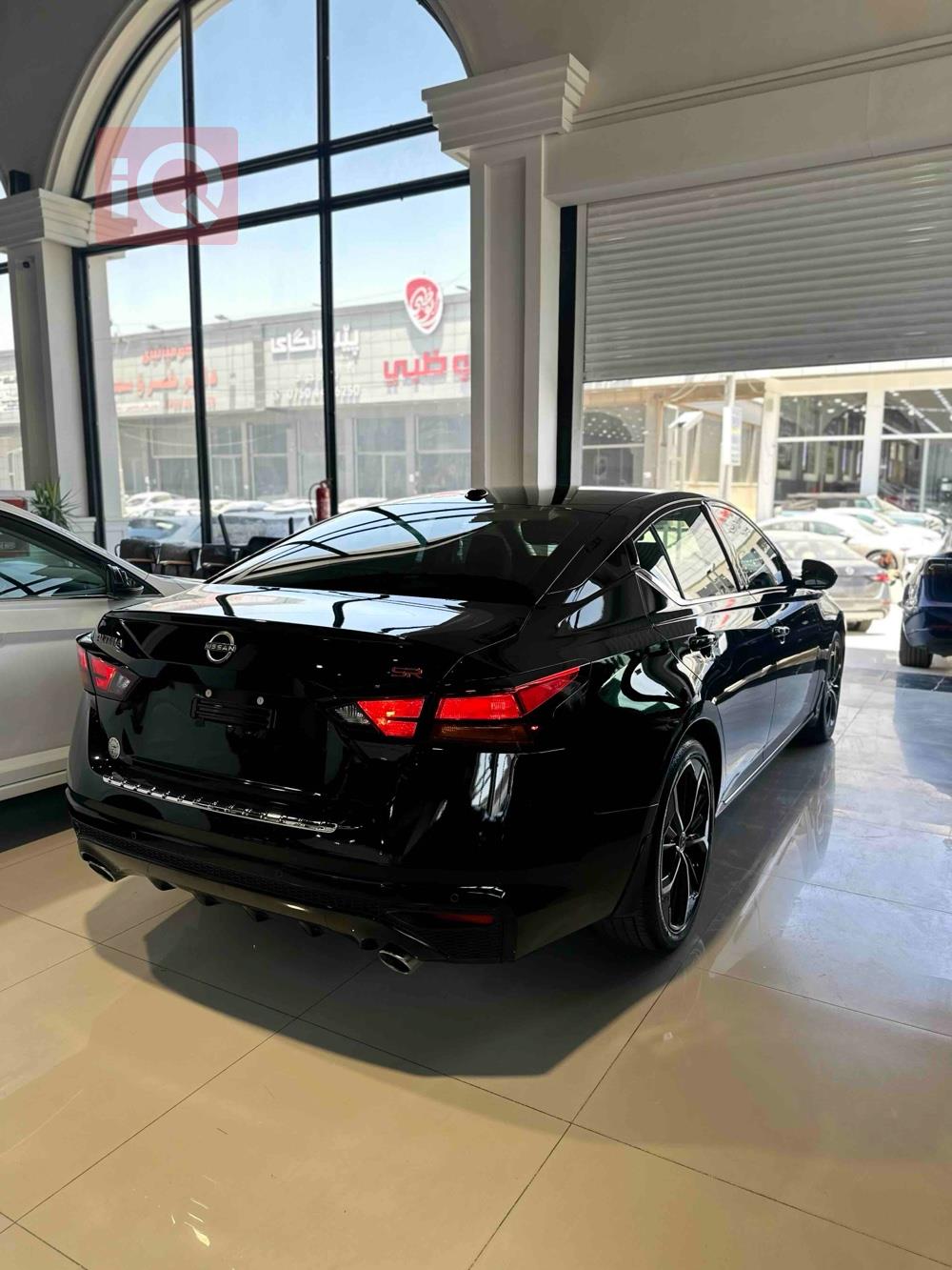 نيسان ألتيما